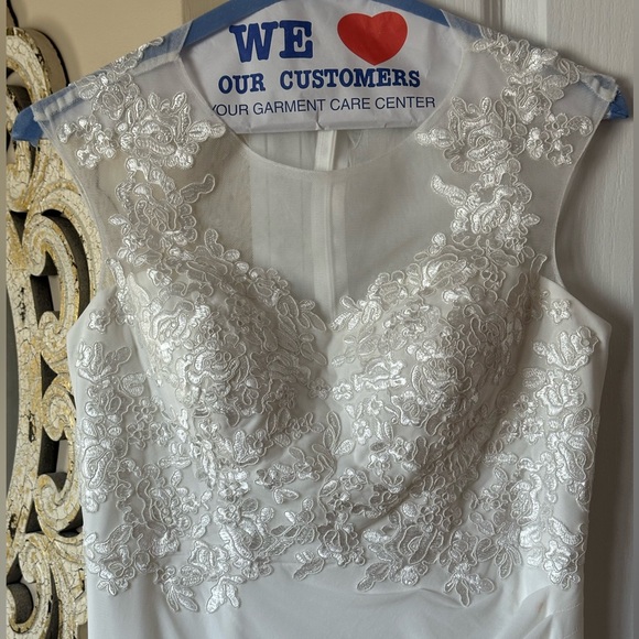 COPY - David’s Bridal Floor Length Wedding Gown - Picture 12 of 13